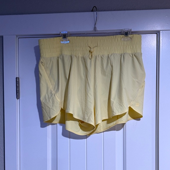 All in Motion Women's Yellow Athletic Shorts - Picture 1 of 6